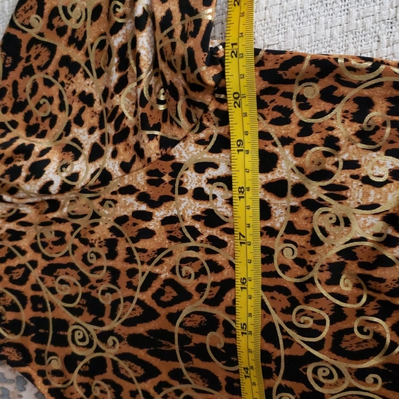 Animal print blouse w/free Necklace PM/M - Picture 5 of 7